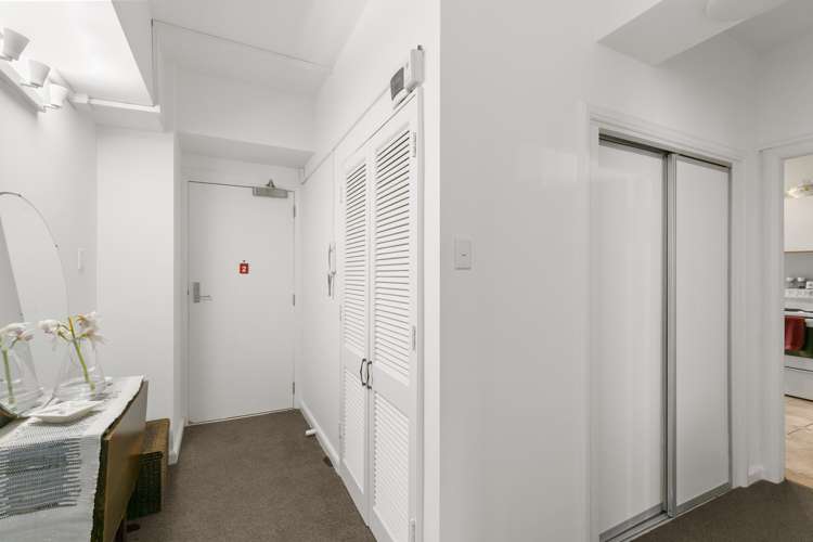 2/280 Oriental Parade Oriental Bay_9