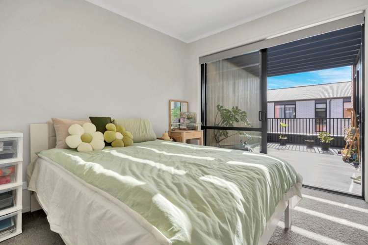 2 Kerewhenua Crescent Hobsonville_22