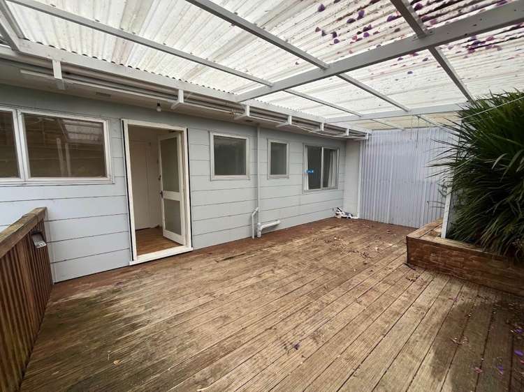 92A Captain Scott Road Glen Eden_12