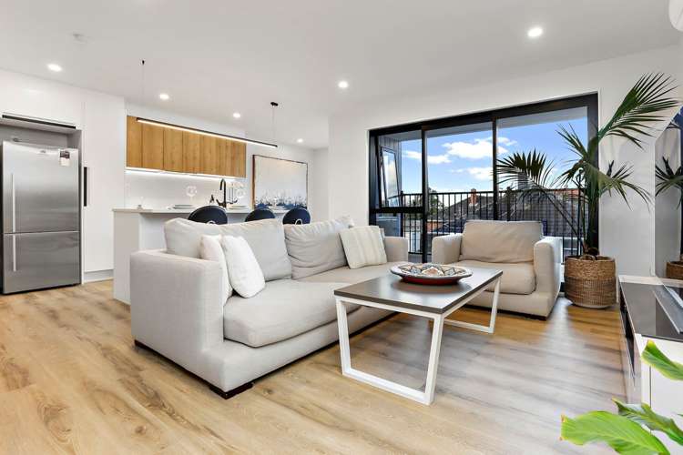 90c Kings Road Panmure_6