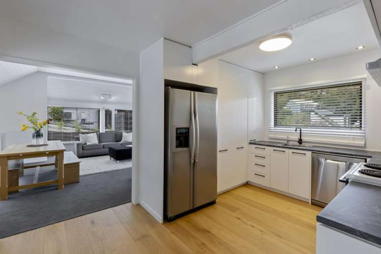 24 Williams Street Fernhill/Sunshine Bay_5