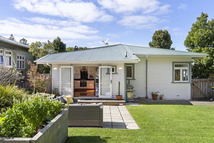 12 Niccol Avenue Narrow Neck_12