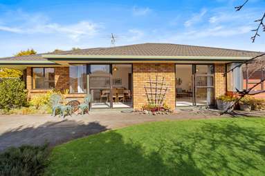 21B Settlers Grove_1