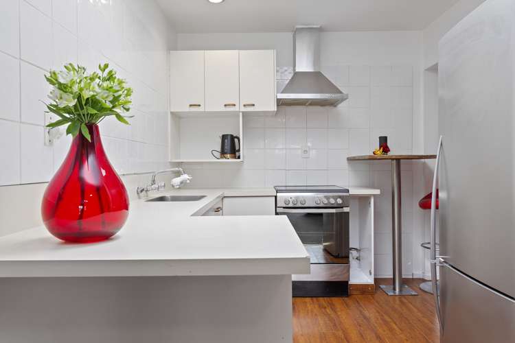2/89 Brougham Street Addington_2