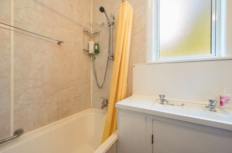 103 The Ridgeway Stoke_21