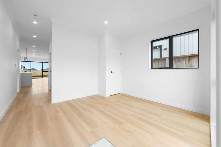 5 Ridgehill Rise Flat Bush_4