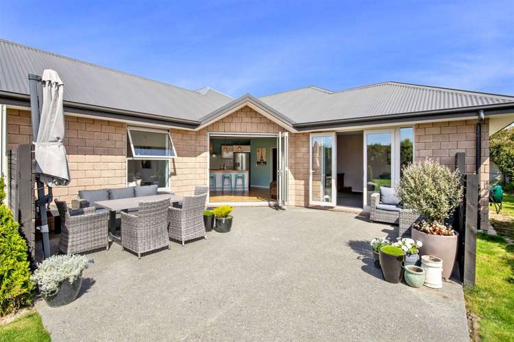 25 Faulks Drive Lincoln_7