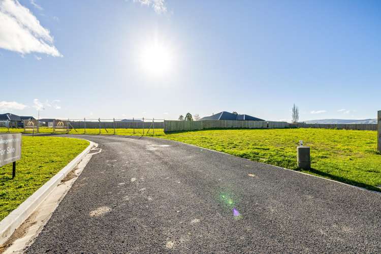 1 Frank Lane Amberley_8