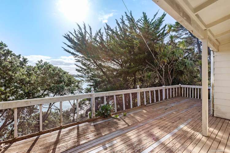 27 Telstar Place Beach Haven_2