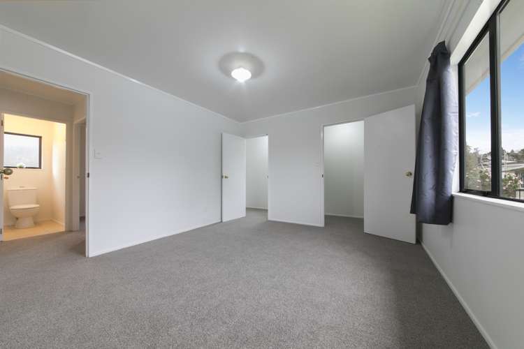 36 Maywood Crescent Glen Eden_4