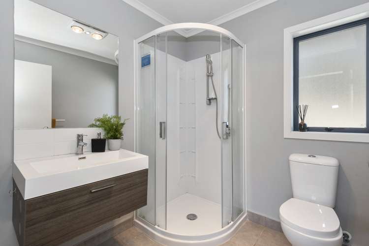 2 Hatfield Way Huntington_7