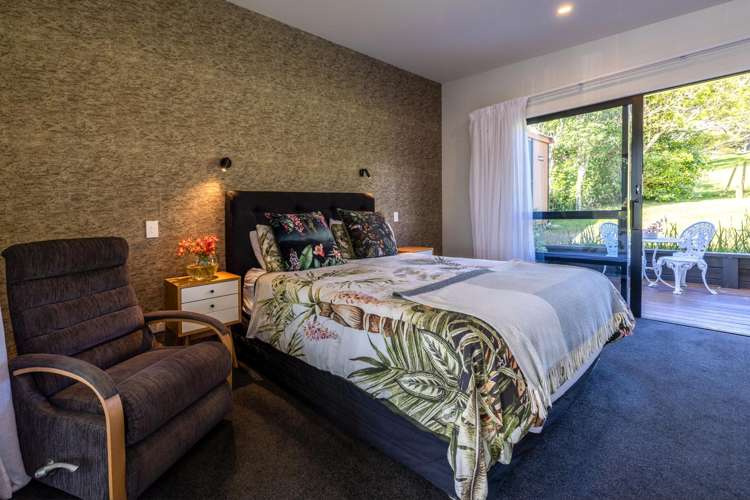 109 Queens Drive Oneroa_5