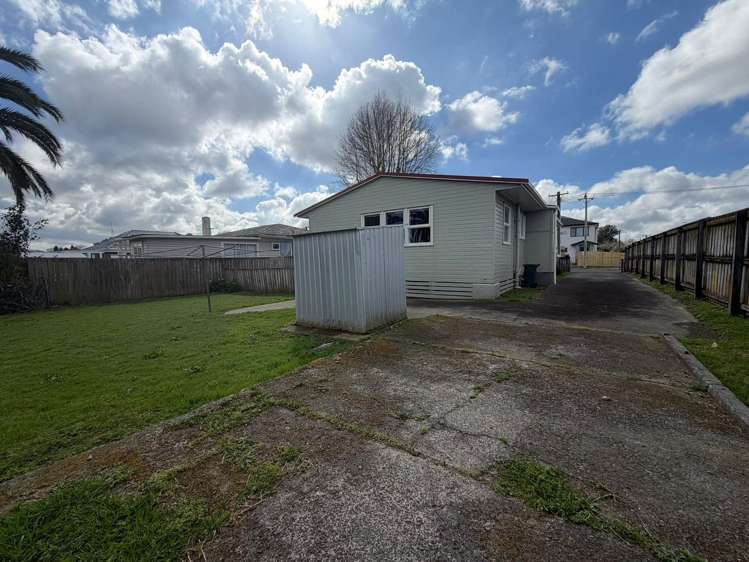 76 Cambridge Terrace Papatoetoe_3
