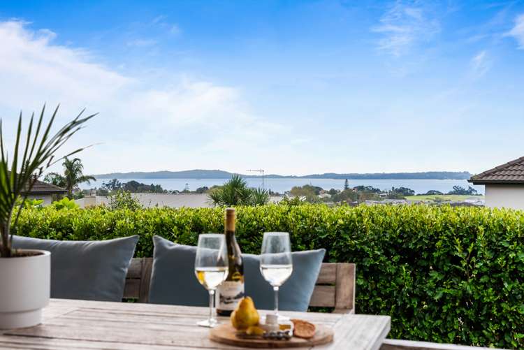 14 Thistle Close Beachlands_1