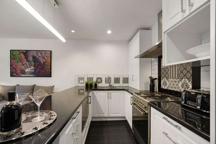 2/34 Clifton Rd Herne Bay_14