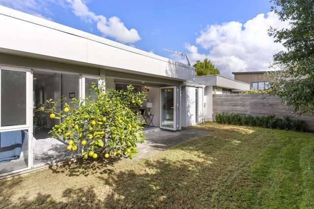 Funky 1970's gem in a prime location
