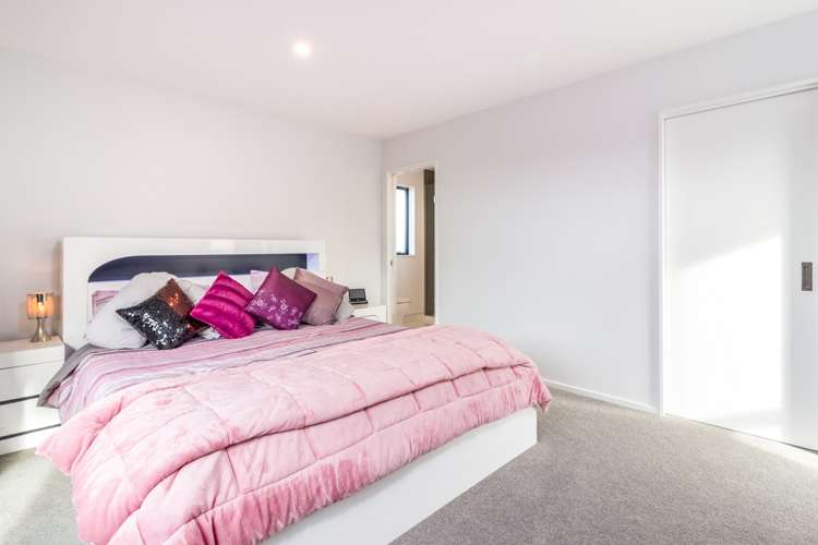 73 Sunline Avenue Lincoln_11