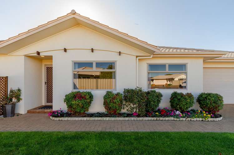 8 Ellerslie Place Taradale_15