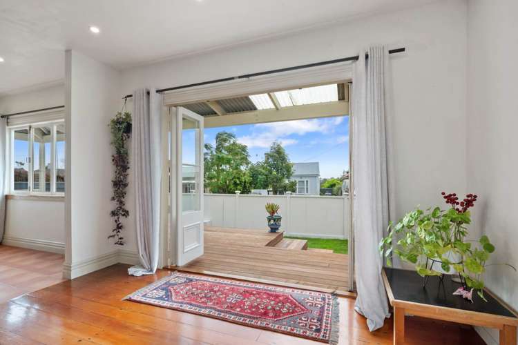 13 Mozeley Avenue Devonport_6