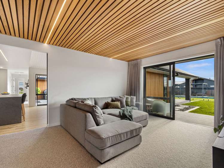 83 Sunline Drive Leamington_10