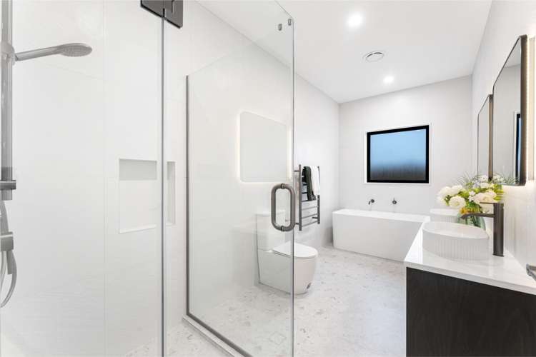 32 Streamview Way Long Bay_16