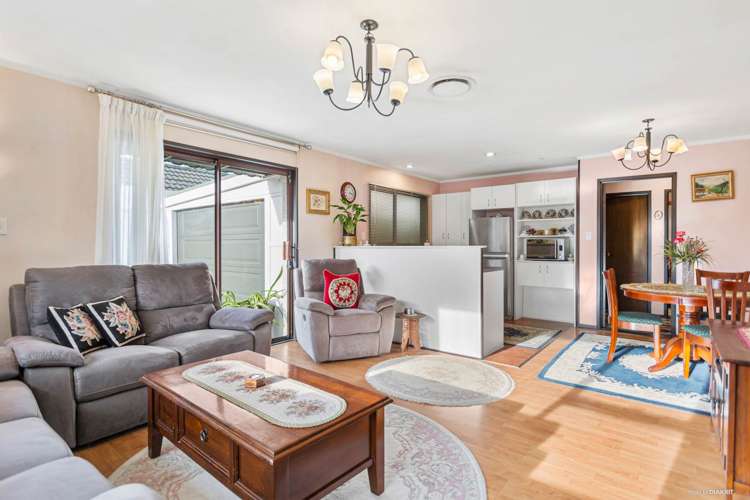 2/11 Thornton Road Milford_4