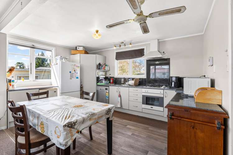 13 Crathie Crescent Tokoroa_5