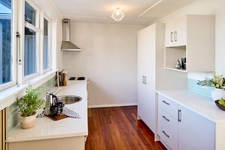 38a Victory Crescent Tawa_6