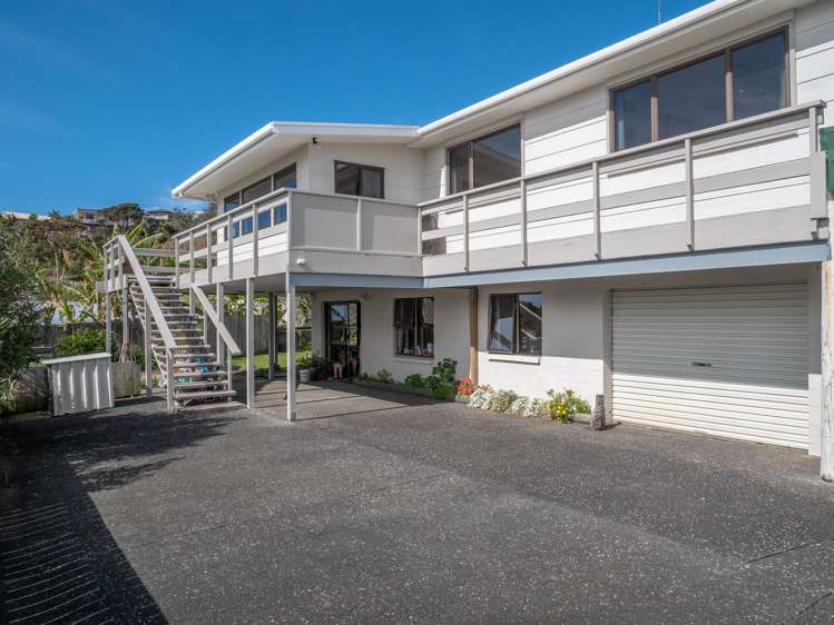 15 Kupe Road Coopers Beach_21