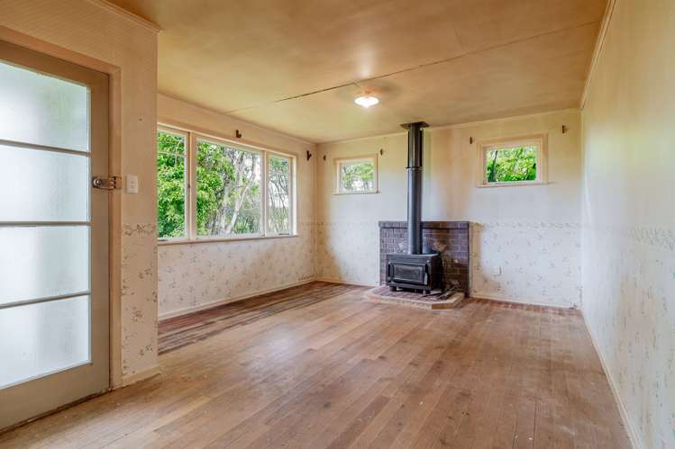 111 Hinemoa Valley Road_2