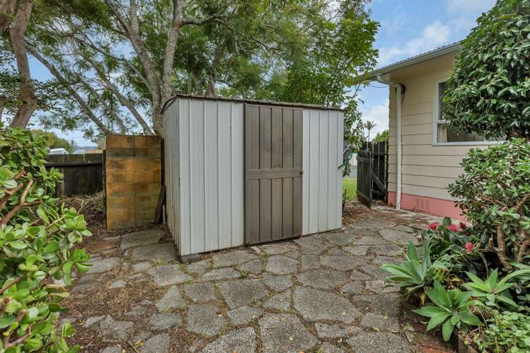 2a Lockesley Place Onerahi_9