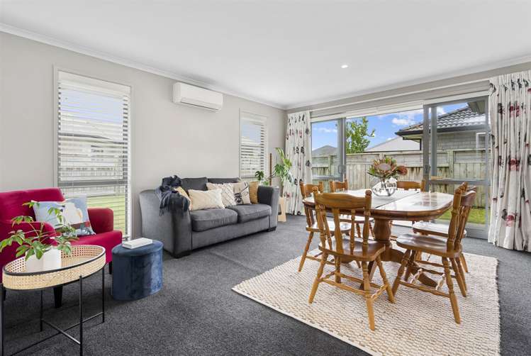 39 Plescher Crescent Leamington_7