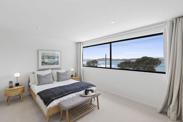 312 Queens Drive Lyall Bay_11