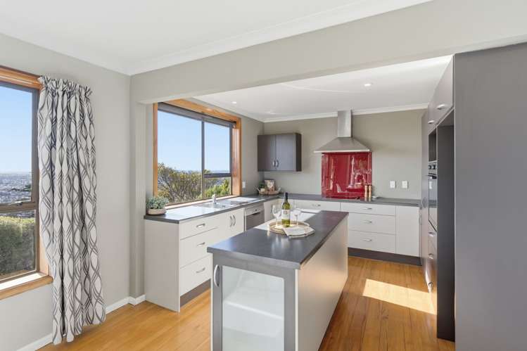 88 Huntsbury Avenue Huntsbury_10