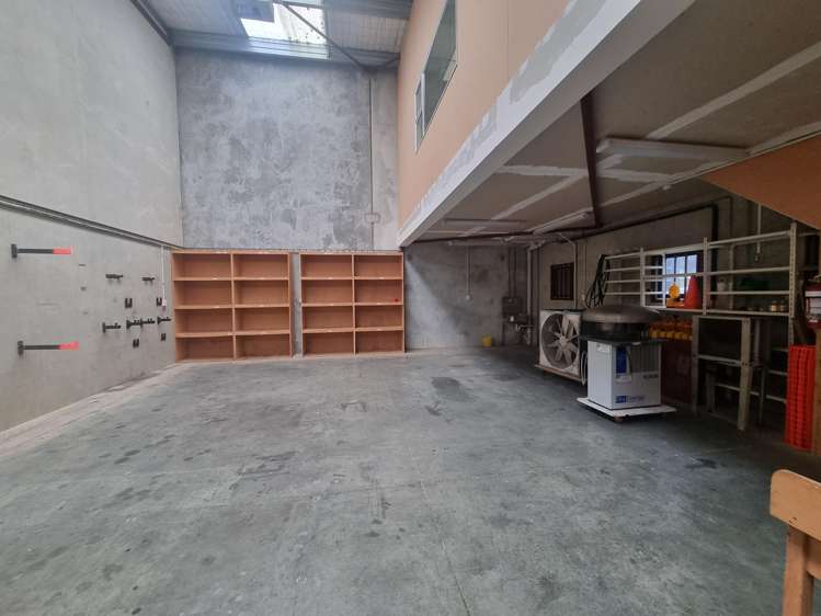 1/98 Main Road Tawa_4