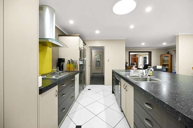 9 Roderick Place Rototuna_2