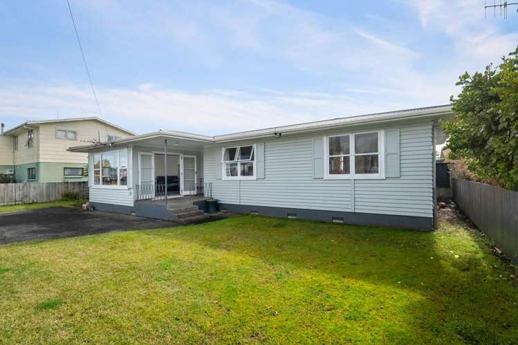 6 Flora Street Paeroa_14