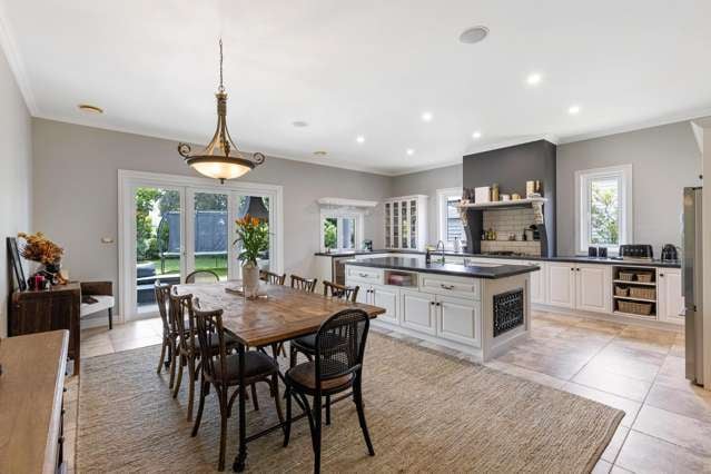 6 Carlton Avenue Palmerston North Central_1