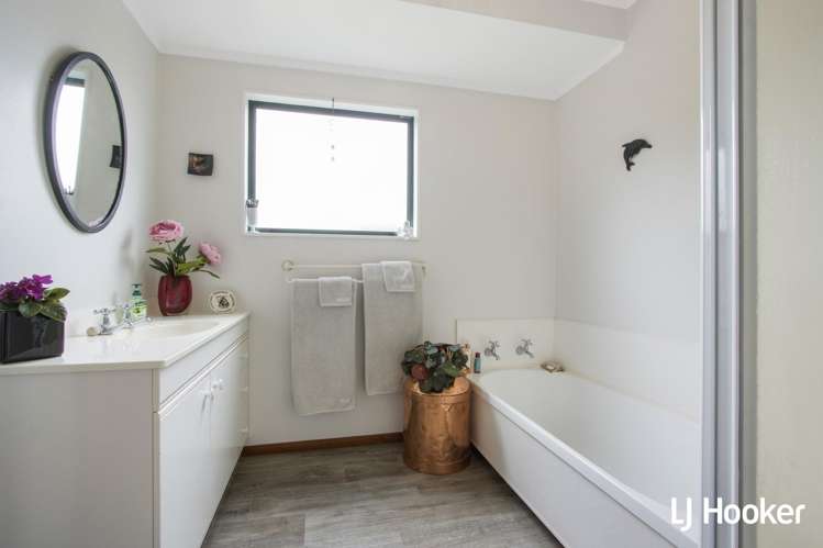 117 Athenree Road Athenree_16