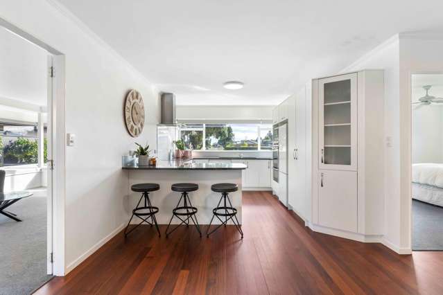 21 Pacific View Road Papamoa_3