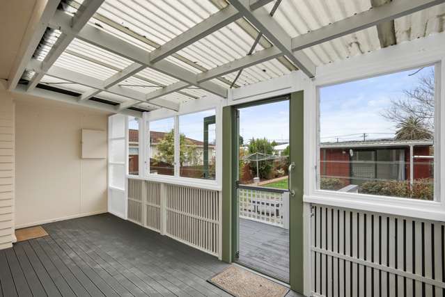 16 Parker Avenue Levin_3