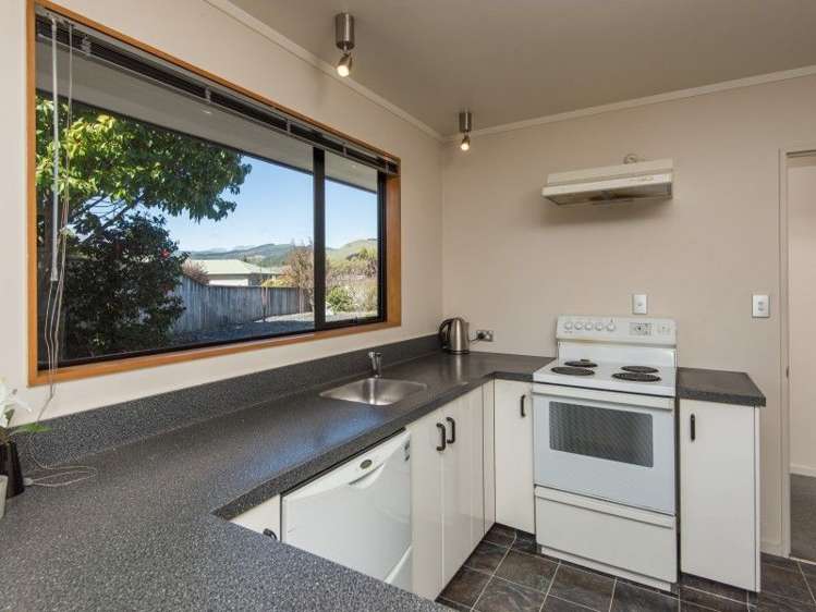 15 Rintoul Place Brightwater_7