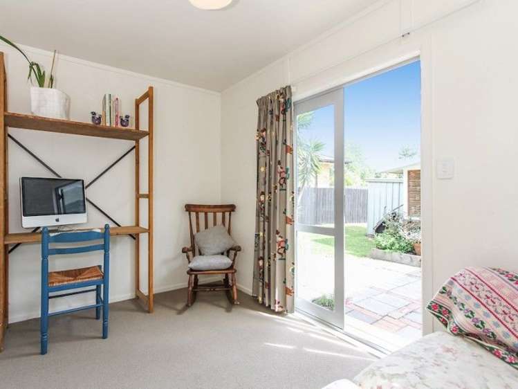 2/41 Brandon Road Glen Eden_11