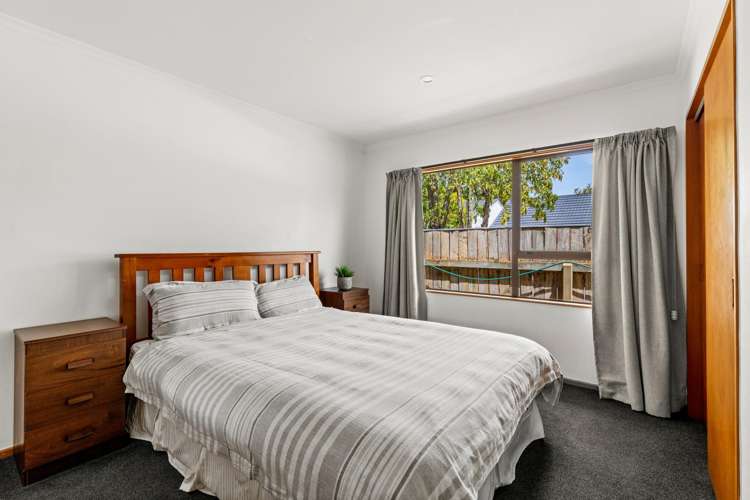 2/5 Forward Street Greenmeadows_12