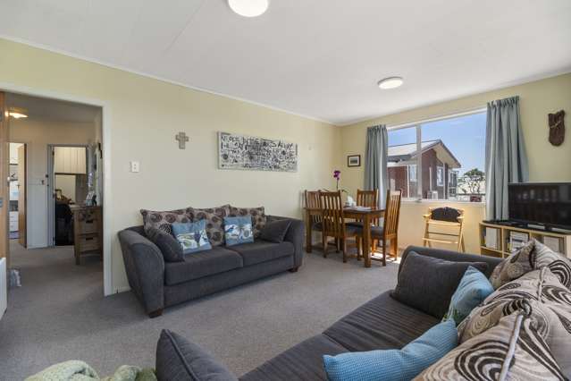 15B Mayfair Place Westown_4