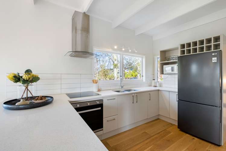 42 Tawini Road Titirangi_3