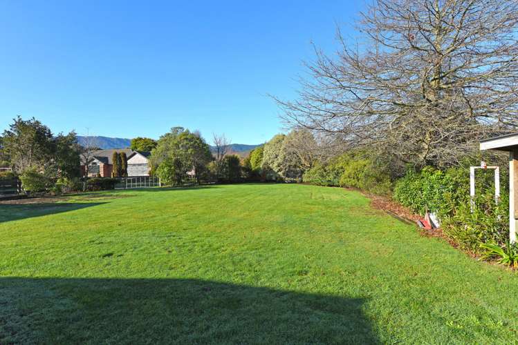 17 Malcolm Gillies Grove Totara Park_11