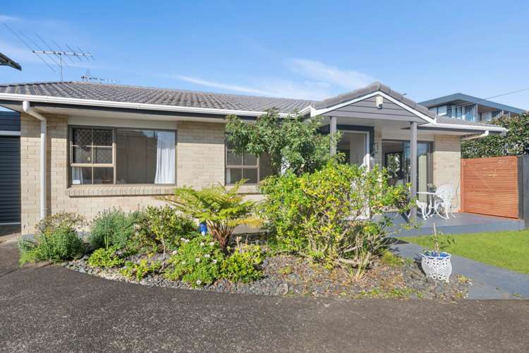1/5 Lake Pupuke Drive Takapuna_19