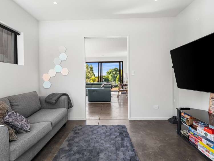 26 Horotane Valley Road Heathcote Valley_9