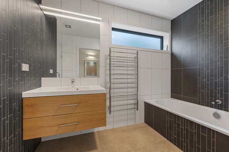 635 Cove Road Waipu_17